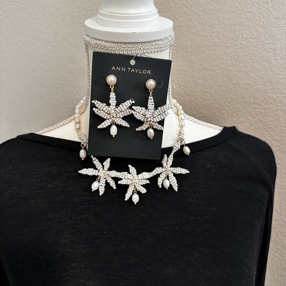 Pearlized Cluster Statement Necklace and earrings NWT